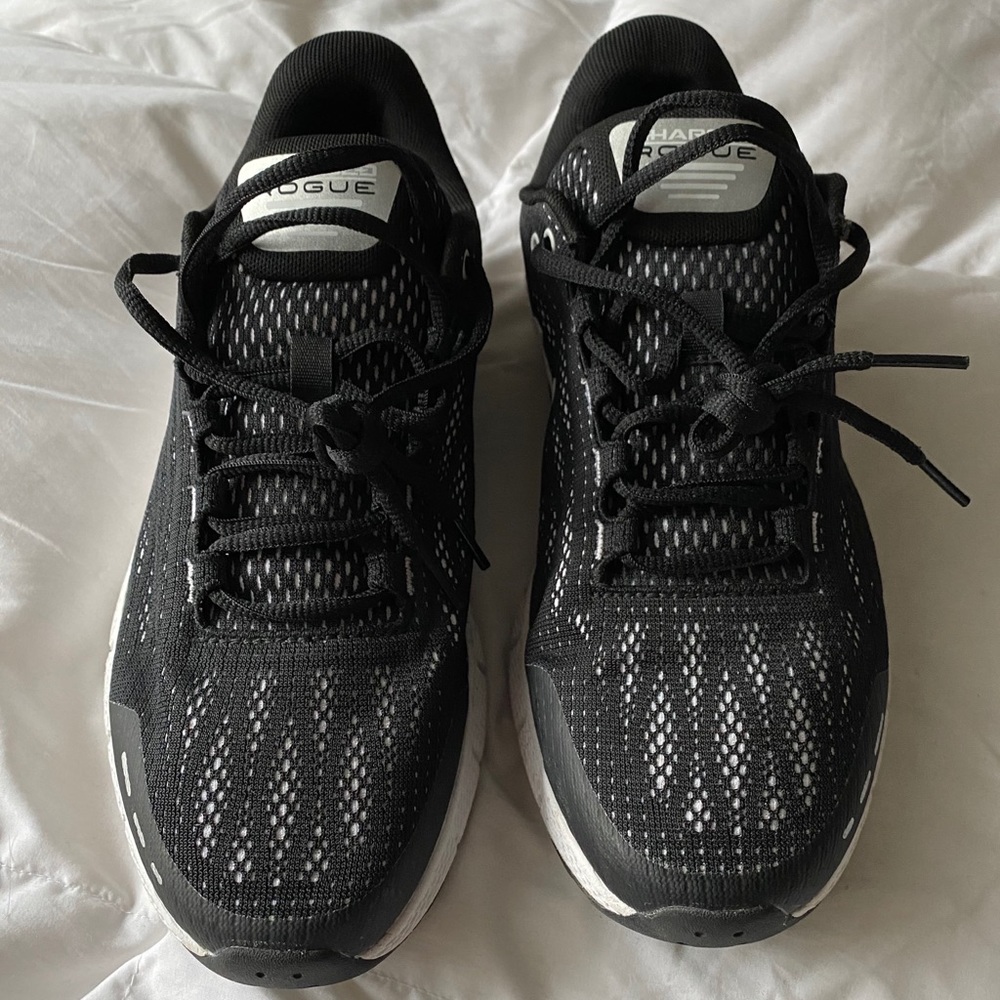 Under Armour tennis shoes